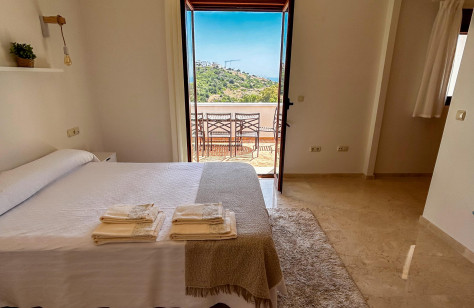 Elegant Seaside Townhouse with Stunning Views in Majestic Village