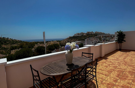 Elegant Seaside Townhouse with Stunning Views in Majestic Village