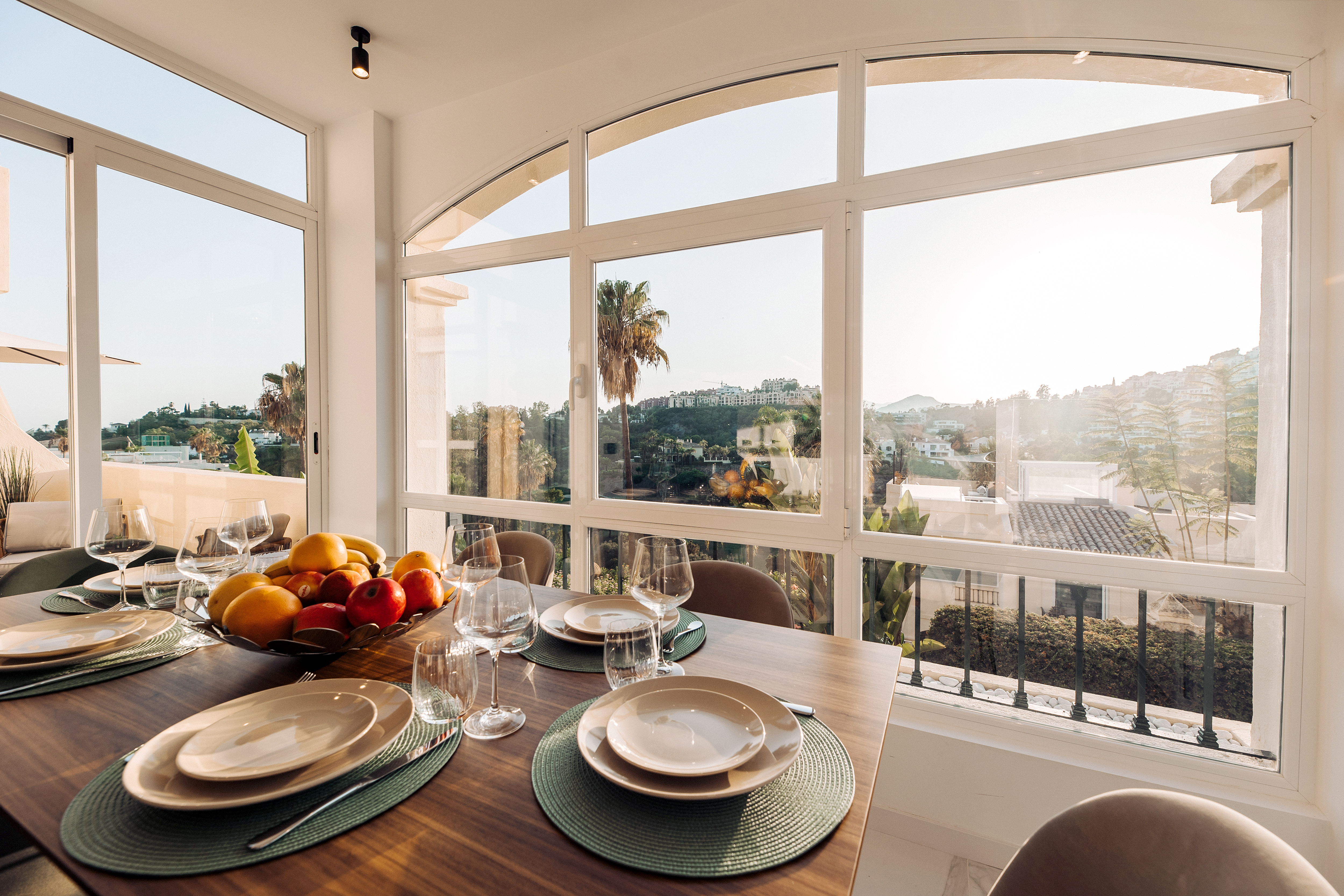 Modern 3-Bedroom Apartment with Rooftop and Sea Views