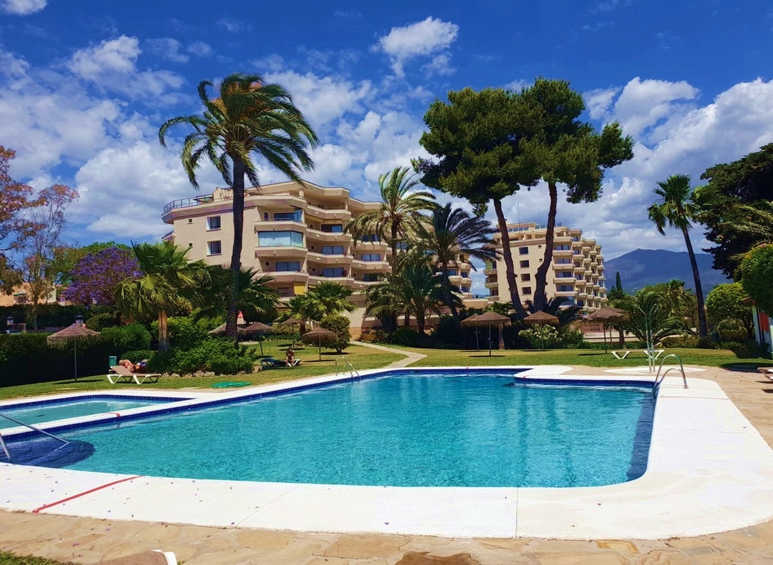 Golfside Luxury Apartment for Rent in Atalaya