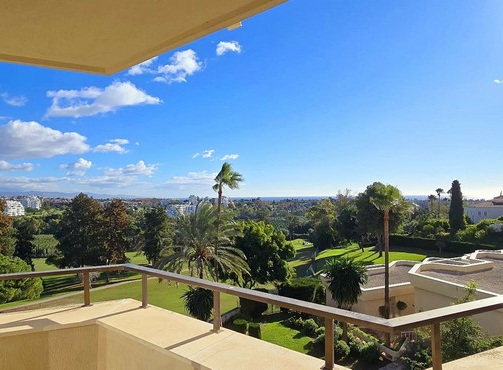Golfside Luxury Apartment for Rent in Atalaya