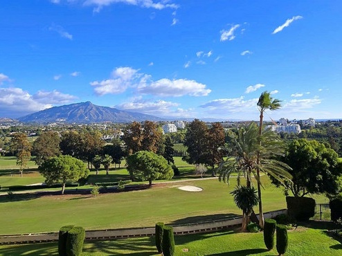 Golfside Luxury Apartment for Rent in Atalaya