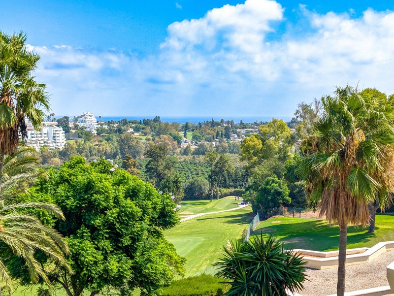 Golfside Luxury Apartment for Rent in Atalaya