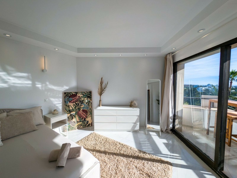 Golfside Luxury Apartment for Rent in Atalaya