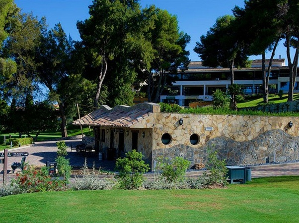 Golfside Luxury Apartment for Rent in Atalaya