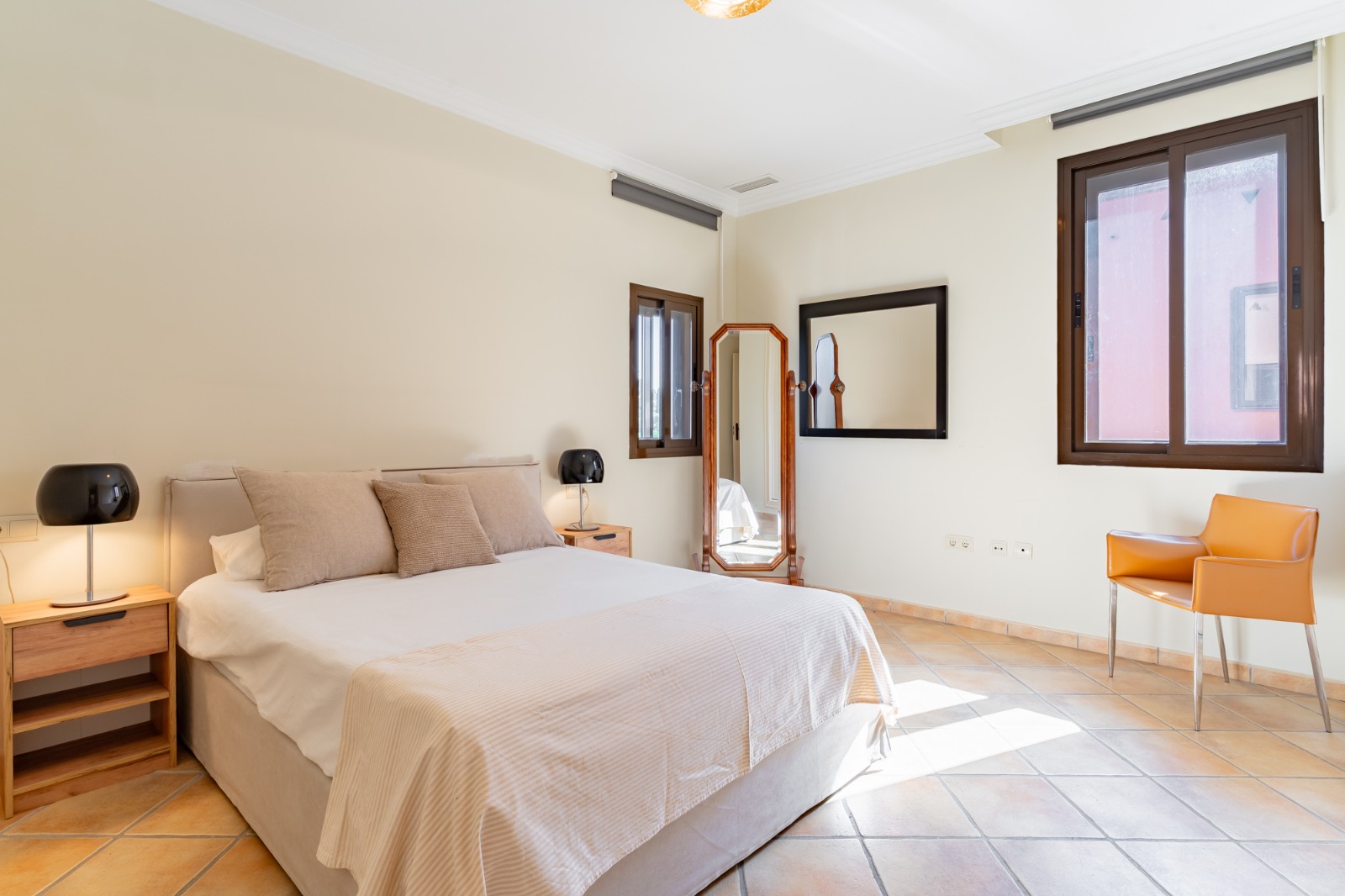 Elegant Duplex with Spacious Terraces and a Relaxed Coastal Lifestyle