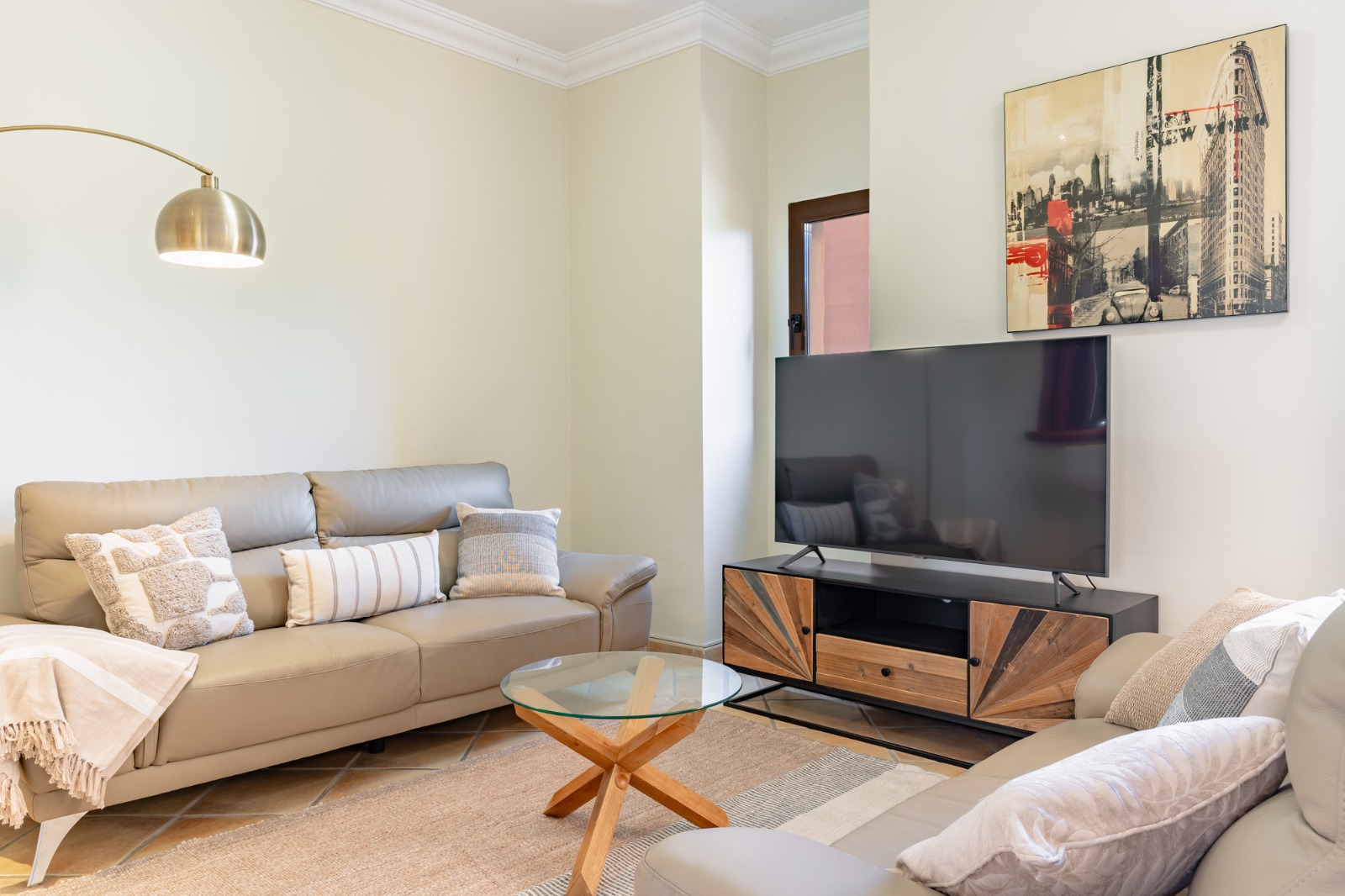 Elegant Duplex with Spacious Terraces and a Relaxed Coastal Lifestyle