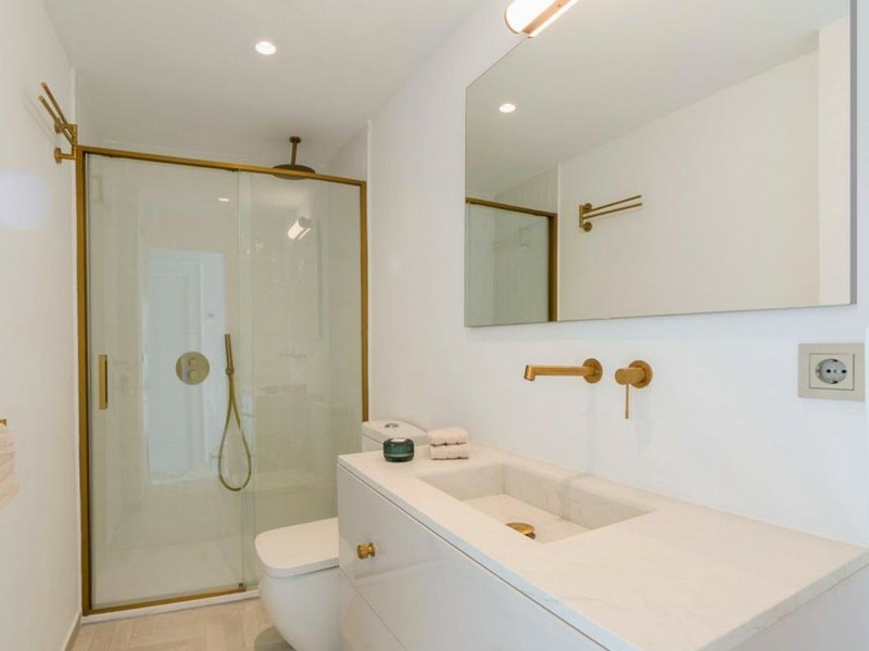 Elegant Duplex Penthouse on Marbella’s Golden Mile