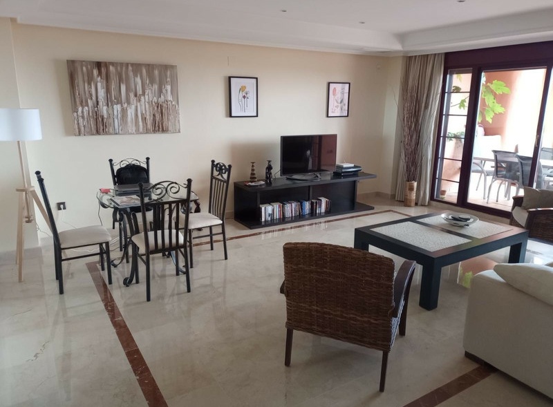 Elegant 2-Bedroom Ground Floor Apartment with Sea Views in La Mairena