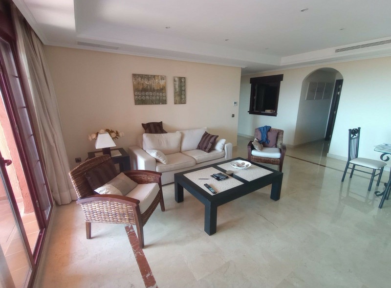 Elegant 2-Bedroom Ground Floor Apartment with Sea Views in La Mairena