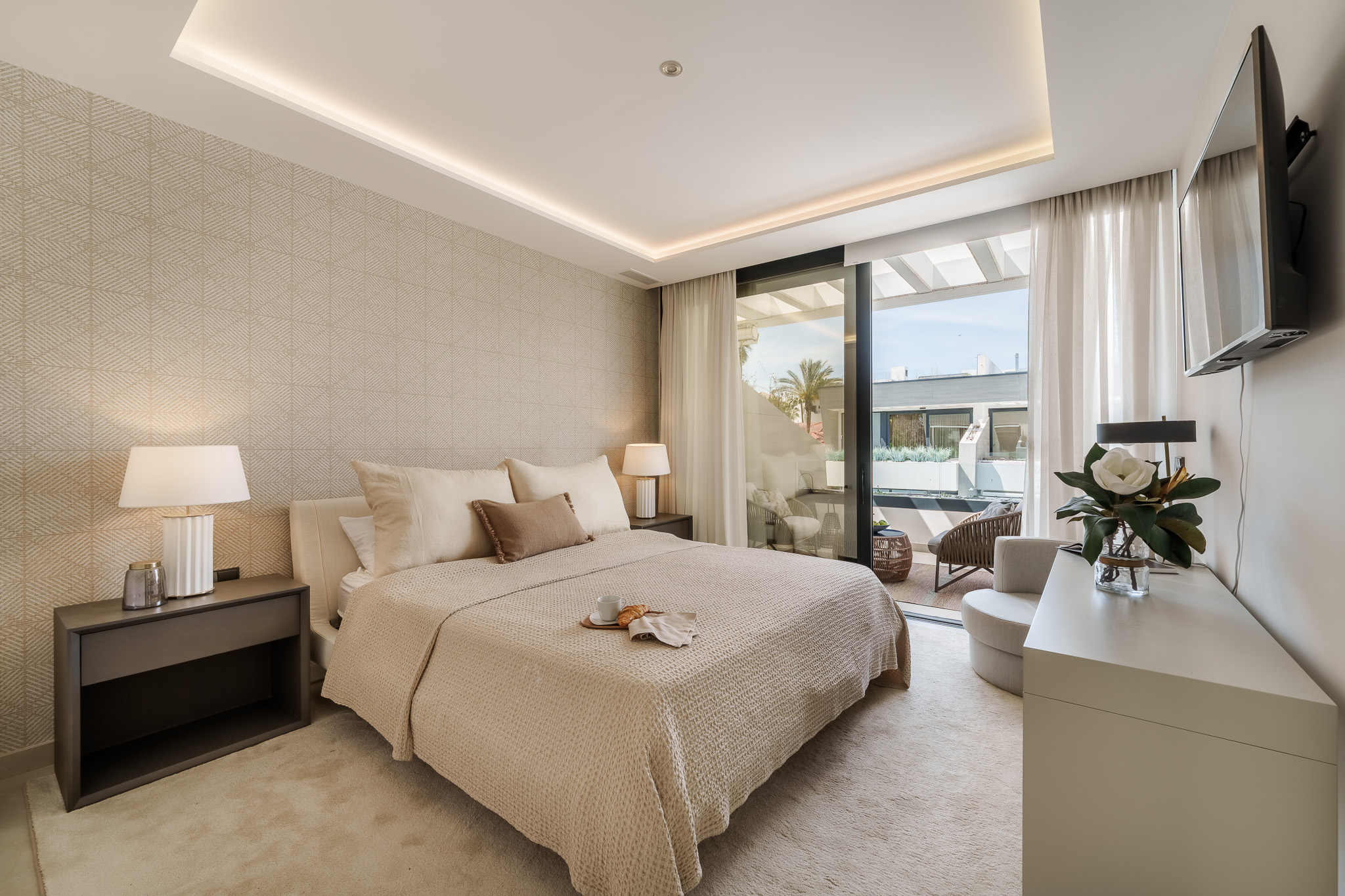 Modern Elegance Steps from Puerto Banús