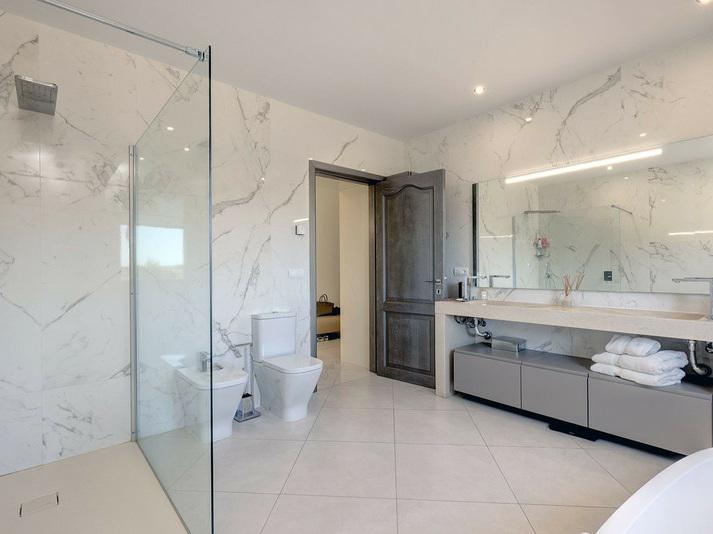 Exceptional Villa for Long-Term Rent in Sotogrande Alto Elegant, Spacious and Private