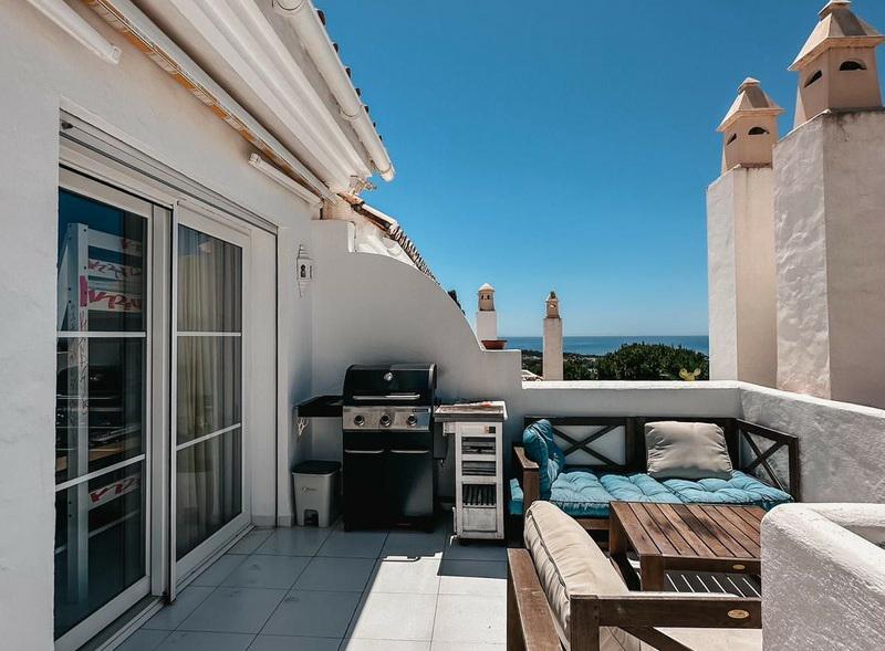 Elegant Townhouse with Terraces and Sea Views El Paraíso Alto, Estepona