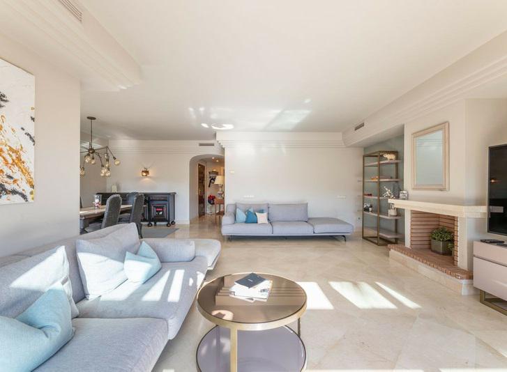 Luxury Apartment in La Alzambra Hill Club – Puerto Banús