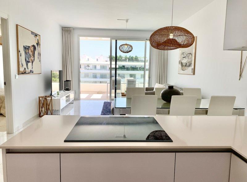 Modern Duplex Penthouse with Sea & Mountain Views Just 8 Minutes from the Beach