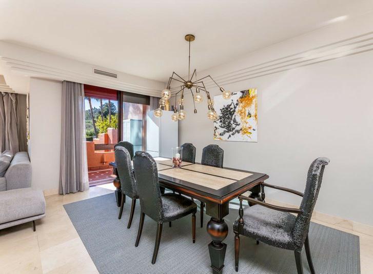 Luxury Apartment in La Alzambra Hill Club – Puerto Banús