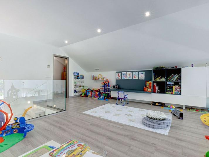 Exceptional Villa for Long-Term Rent in Sotogrande Alto Elegant, Spacious and Private