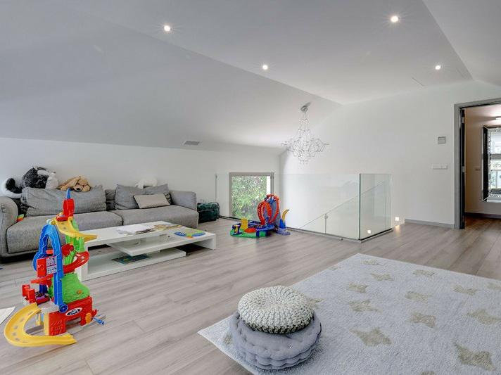 Exceptional Villa for Long-Term Rent in Sotogrande Alto Elegant, Spacious and Private