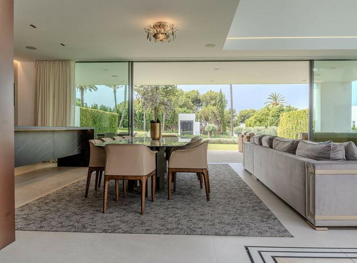 Luxury Villa for Rent in the Heart of Puerto Banús, Marbella