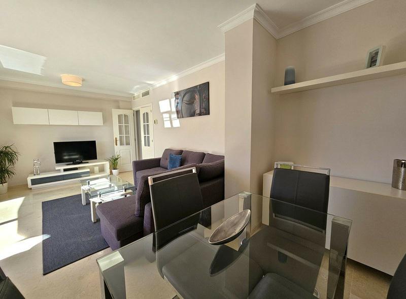 Elegant Apartment with Golf & Sea Views in Elviria – Fully Furnished and Move-In Ready