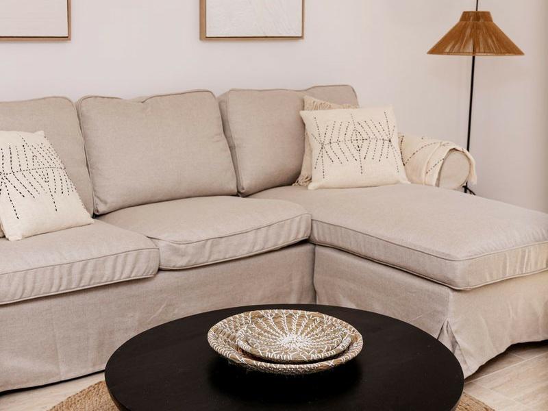 Stunning Renovated Villa with Pool and Tourist License