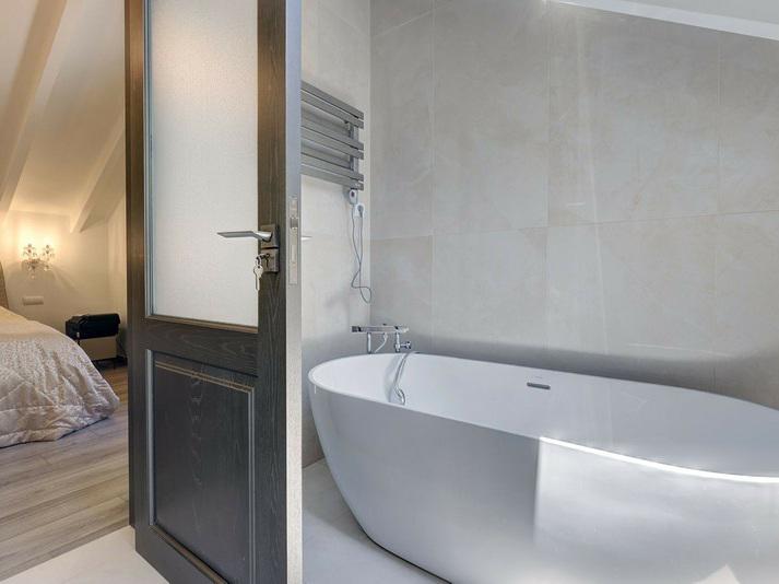 Exceptional Villa for Long-Term Rent in Sotogrande Alto Elegant, Spacious and Private