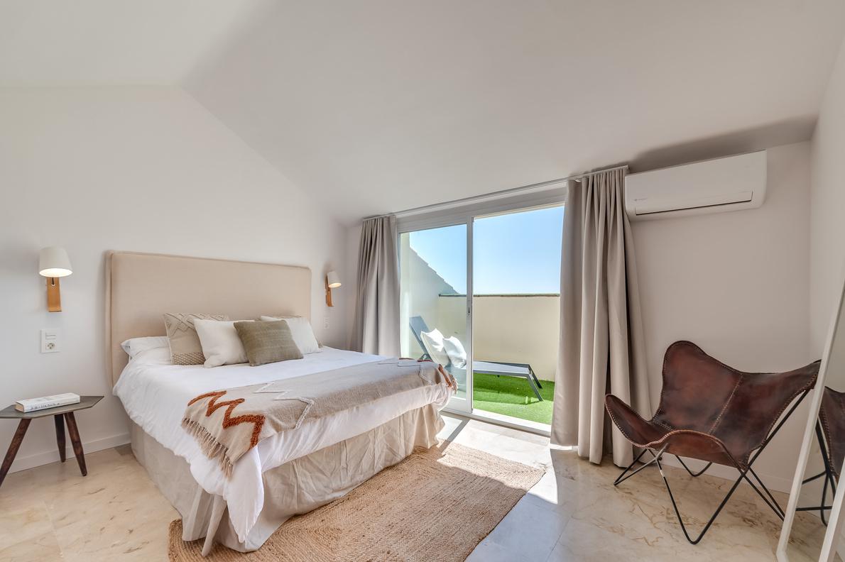 Spacious Townhouse for Rent in Aloha, Marbella