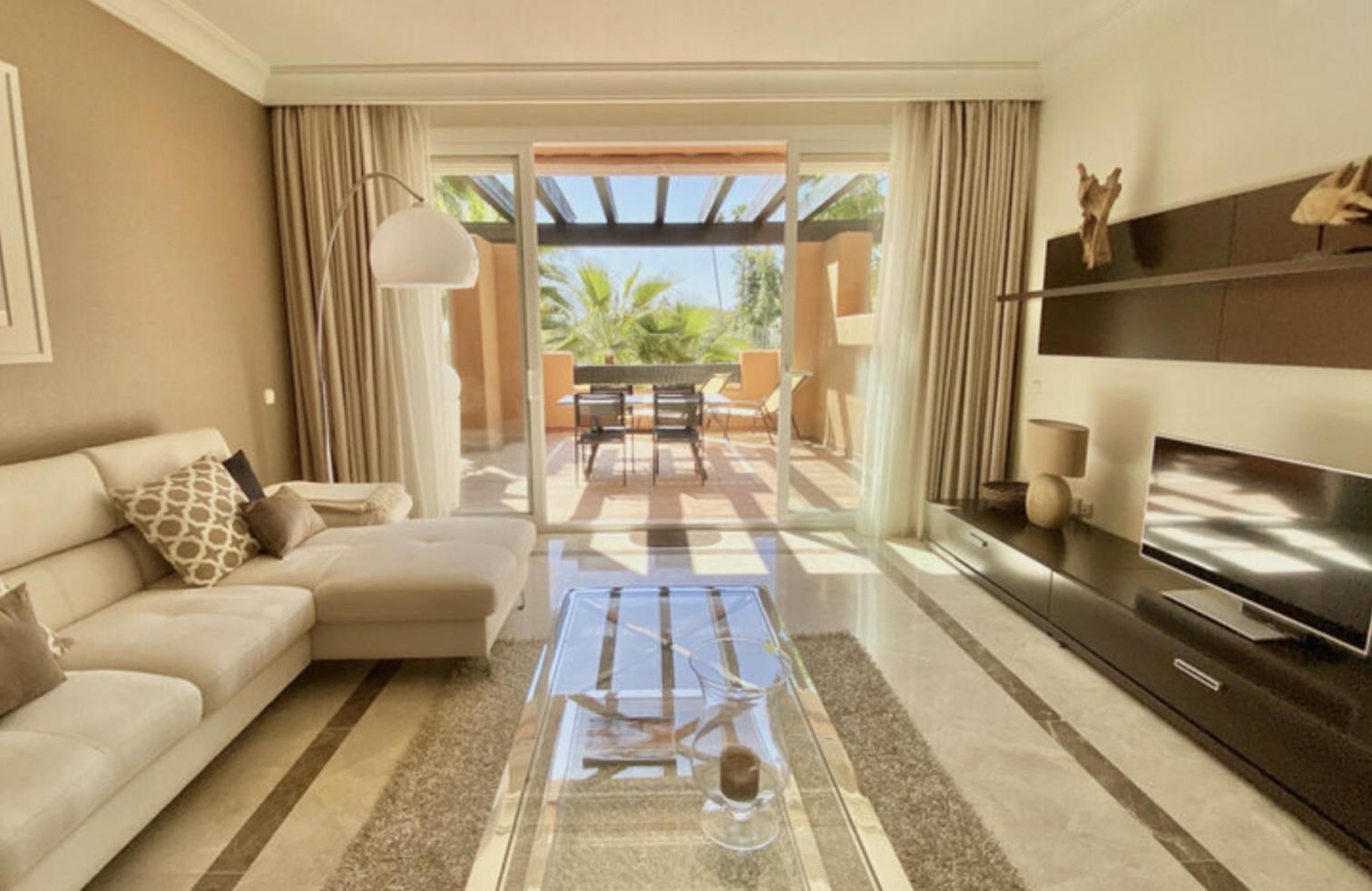 Bright Luxury Apartment for Rent in Alminar de Marbella