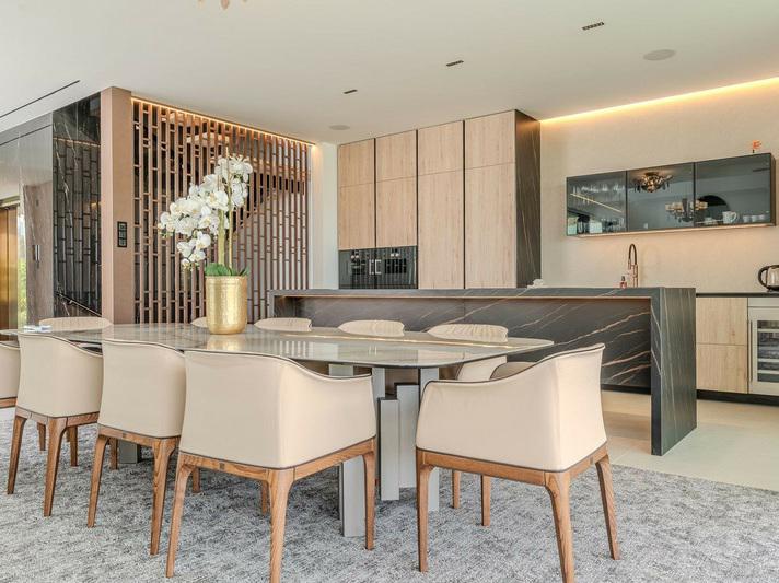 Luxury Villa for Rent in the Heart of Puerto Banús, Marbella