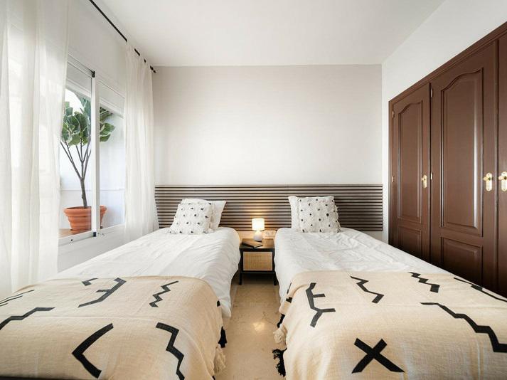Stylish 2 with Terraces in Aloha, Nueva Andalucía