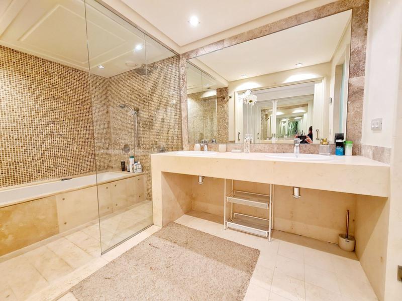 Elegant Ground-Floor Apartment in Exclusive Guadalmina Baja Just 500m from the Beach