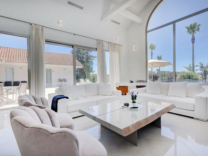 Exceptional Villa for Long-Term Rent in Sotogrande Alto Elegant, Spacious and Private