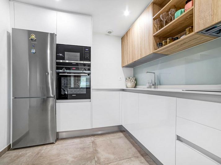 Elegant Modern Apartment with Designer Finishes in Les Résidences, Cancelada