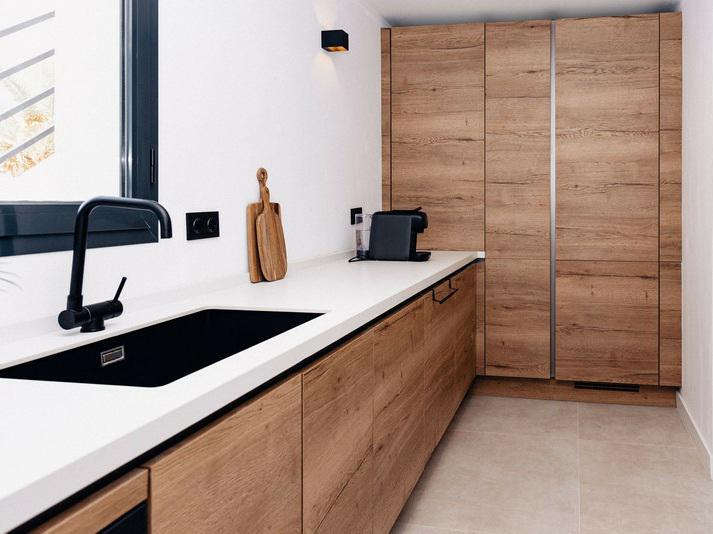 Stunning Renovated Villa with Pool and Tourist License