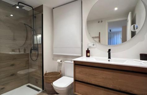 Your New Home in Estepona, 3 Bedrooms, Terrace and Prime Location