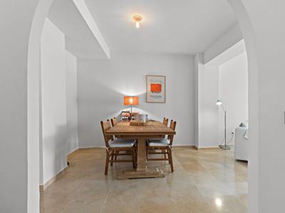 Elegant Apartment with Sea Views in Coto Real Golden Mile, Marbella