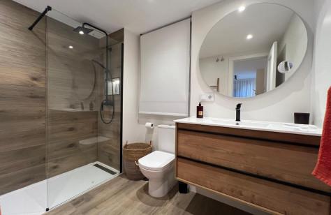 Your New Home in Estepona, 3 Bedrooms, Terrace and Prime Location
