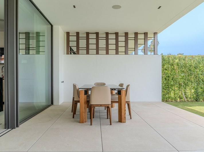Luxury Villa for Rent in the Heart of Puerto Banús, Marbella