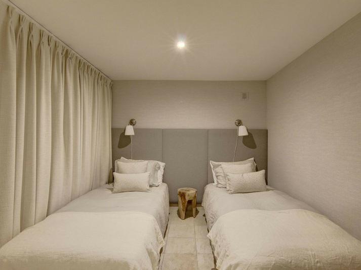 Elegant Beachside Villa with Private Pool Walk to Puerto Banús
