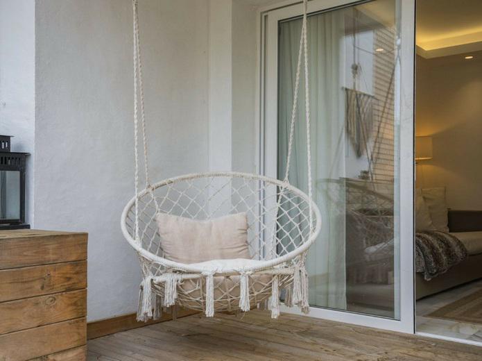Elegant Renovated Townhouse in Aloha – Sophisticated Living in the Heart of Nueva Andalucía