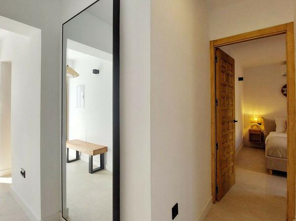 Stunning Renovated Villa with Pool and Tourist License