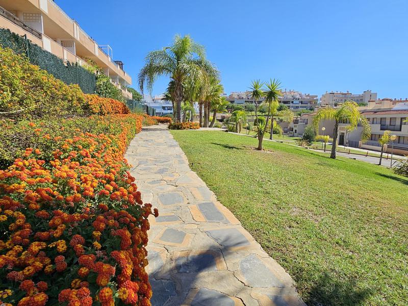 Apartment with Spectacular Views on the Frontline of Golf – Casares Costa