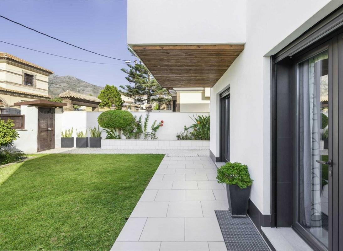 Charming Villa with Private Pool Just Minutes from the Sea – La Colina, Costa del Sol