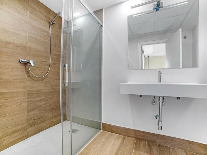 Elegant Modern Apartment with Designer Finishes in Les Résidences, Cancelada