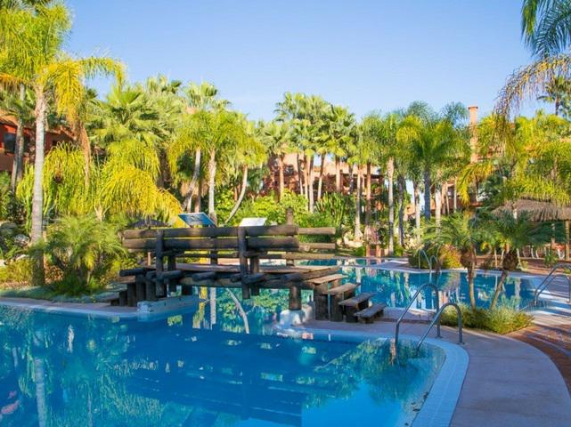 Luxury Apartment in La Alzambra Hill Club – Puerto Banús