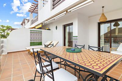 Elegant Apartment with Sea Views in Coto Real Golden Mile, Marbella