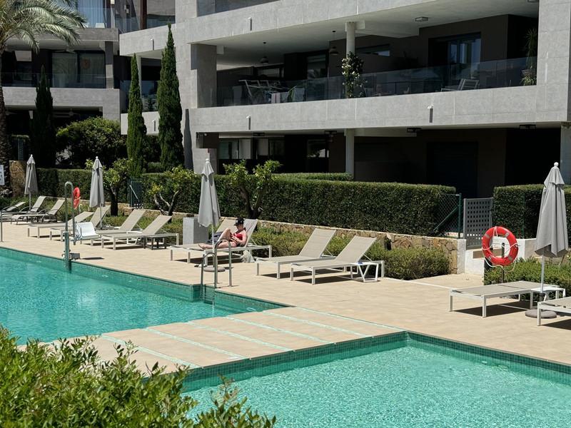 Elegant Modern Apartment with Designer Finishes in Les Résidences, Cancelada