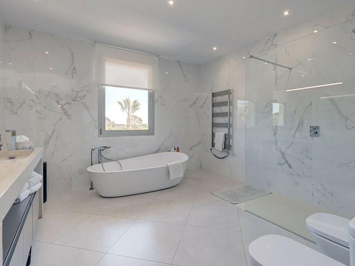 Exceptional Villa for Long-Term Rent in Sotogrande Alto Elegant, Spacious and Private