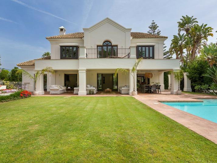 Timeless Villa Steps from the Beach Guadalmina Baja, Marbella