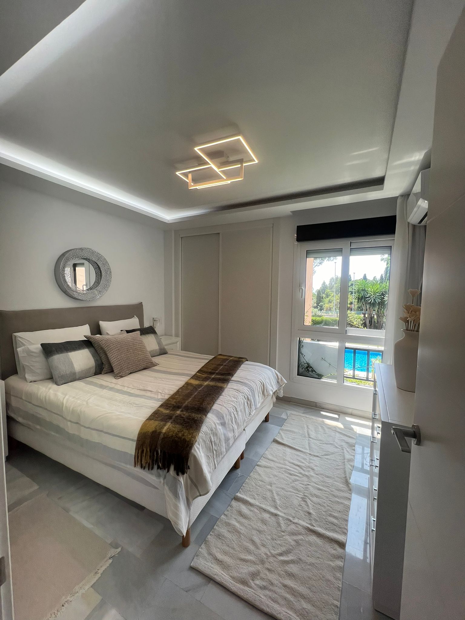 Ground Floor Apartment 2 Bedrooms 4 Bathrooms in Marbella